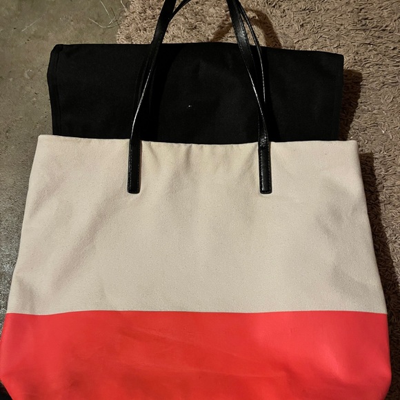 Kate Spade Double or Nothing Canvas Tote Red Cream Dice Bag Authentic - Picture 13 of 15